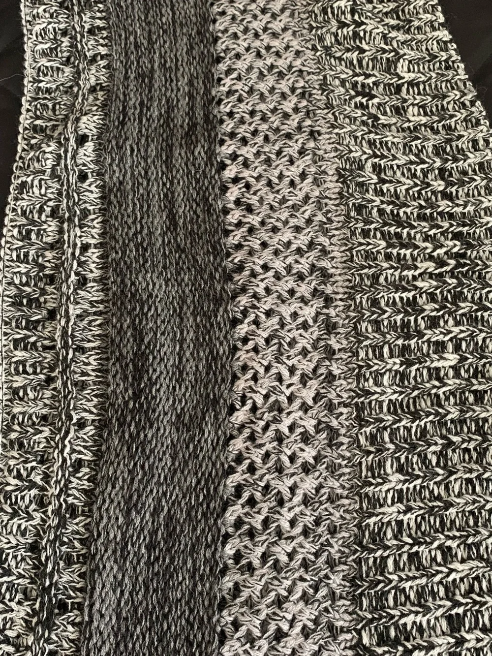 Women’s Black & Gray Knit Scarf